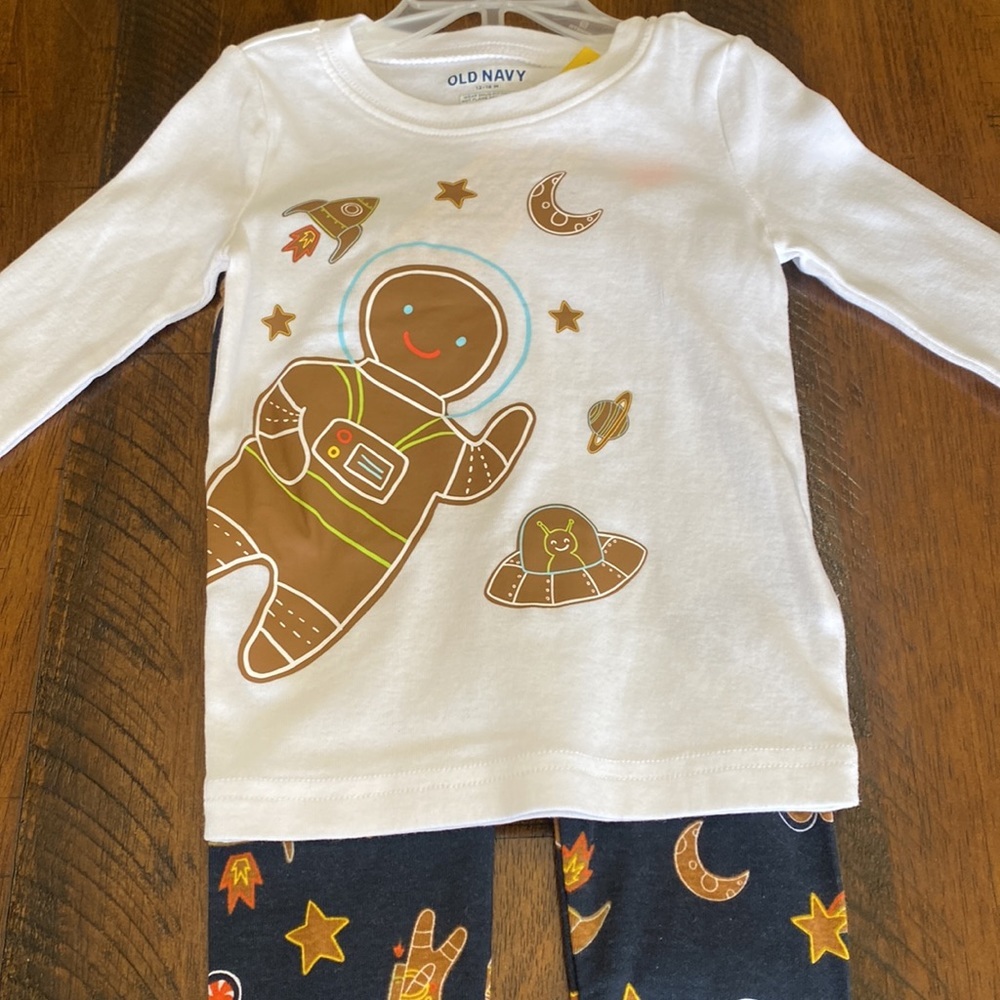 Gingerbread Holiday Christmas Pajamas Set